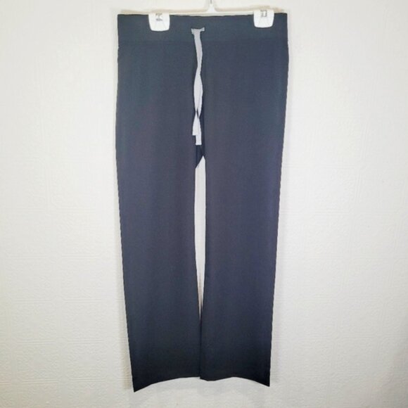 FIGS Livingston black scrub pant - Picture 2 of 7